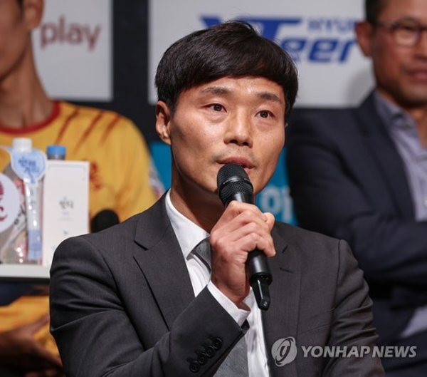 지난 2월 진행된 미디어데이에서 발언하는 남기일 감독. ⓒ연합뉴스 지난 2월 진행된 미디어데이에서의 남기일 감독 ⓒ연합뉴스