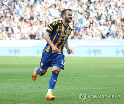 대구FC 상대로 강한 면모를 보인 울산현대 호라이의 바코 ©연합뉴스 제공