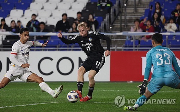 24일 펼쳐진 ACL 매치데이4 I조 울산 현대와 조호르 FC와의 경기에서 멀티골을 기록한 울산 루빅손 ©연합뉴스=한국프로축구연맹 제공
